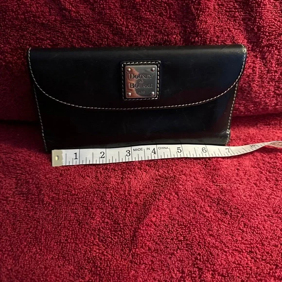 Dooney & Bourke - NWOT - Black Leather Accessory - Picture 9 of 10